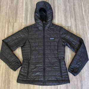 2023 Patagonia Nano Puff Hooded Jacket Womens Small Black Hoody Coat Great Cond